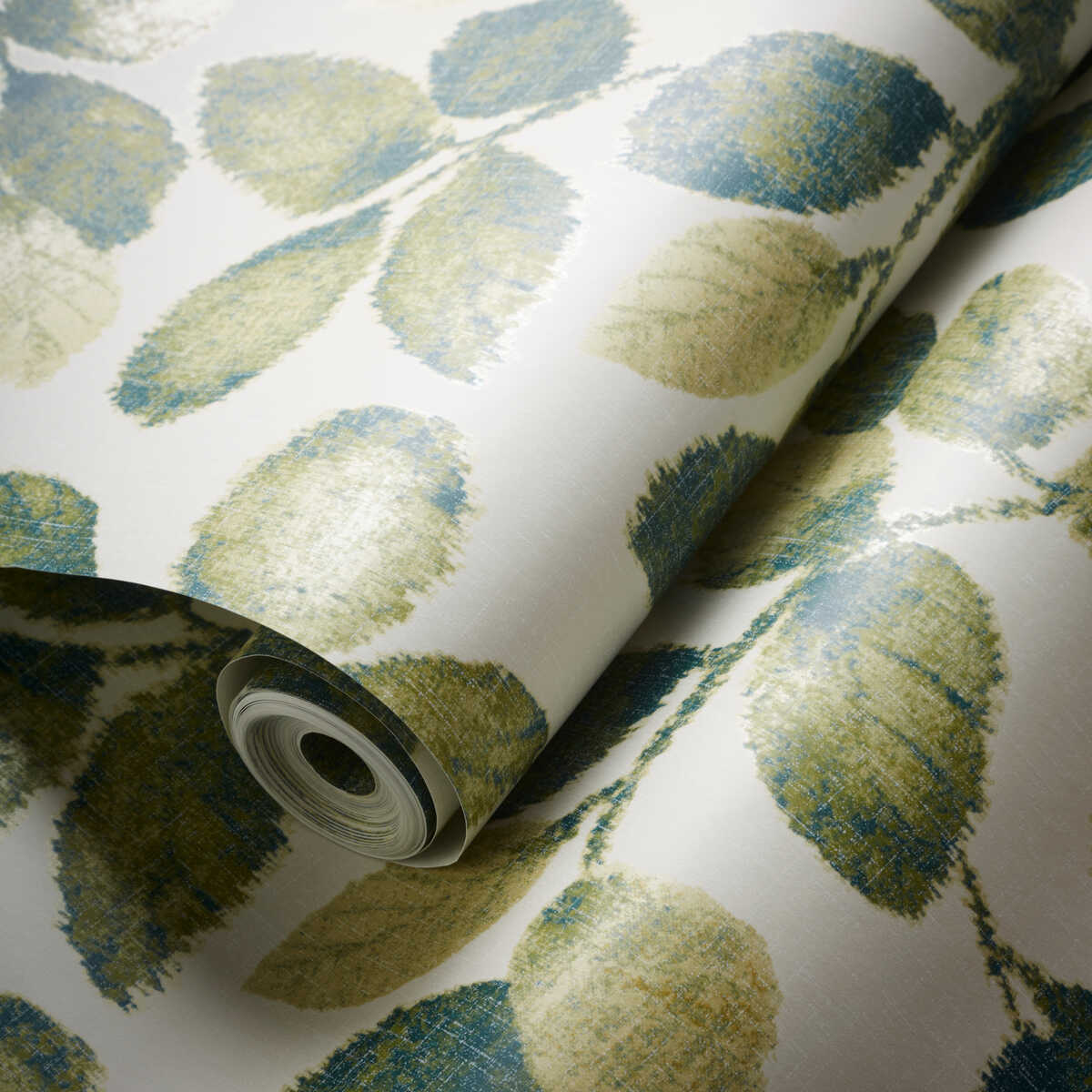 Northia - Olive Peacock Wp - CLARKE AND CLARKE Wallpaper