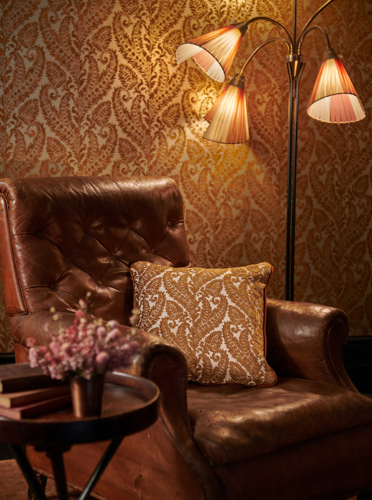 Regale - Russet Gilver Wp - CLARKE AND CLARKE Wallpaper
