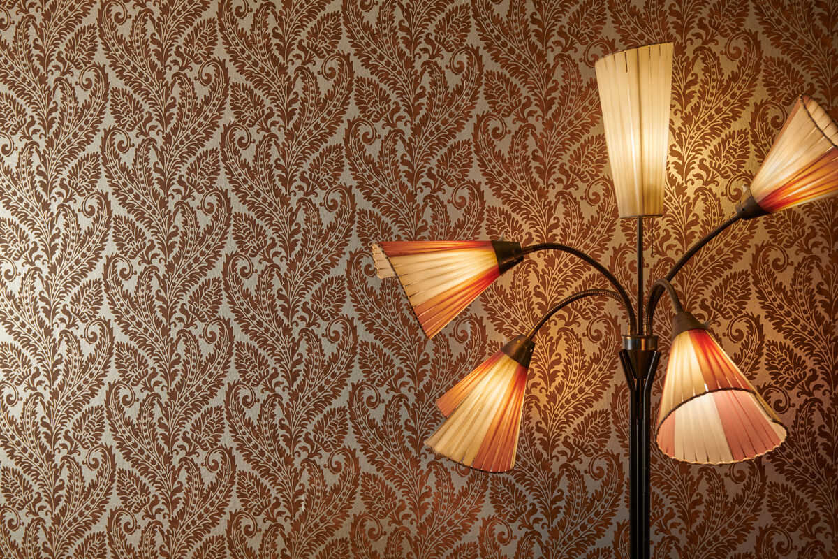 Regale - Russet Gilver Wp - CLARKE AND CLARKE Wallpaper