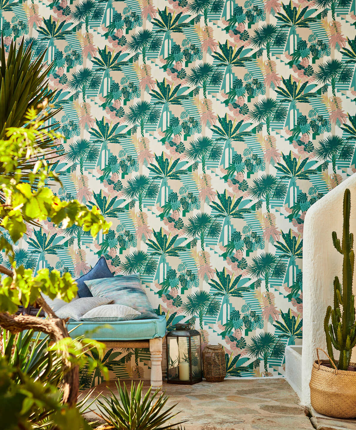 Malindi - Charcoal Wp - CLARKE AND CLARKE Wallpaper