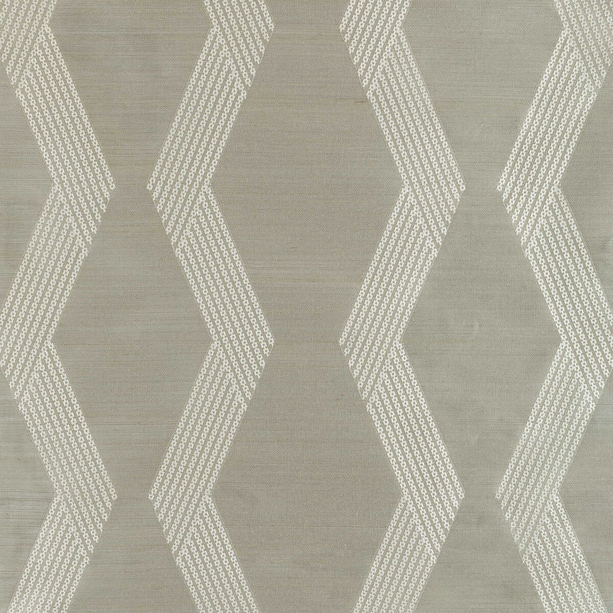 Chainlink Emb Sisal - Grey - KRAVET COUTURE Wallpaper