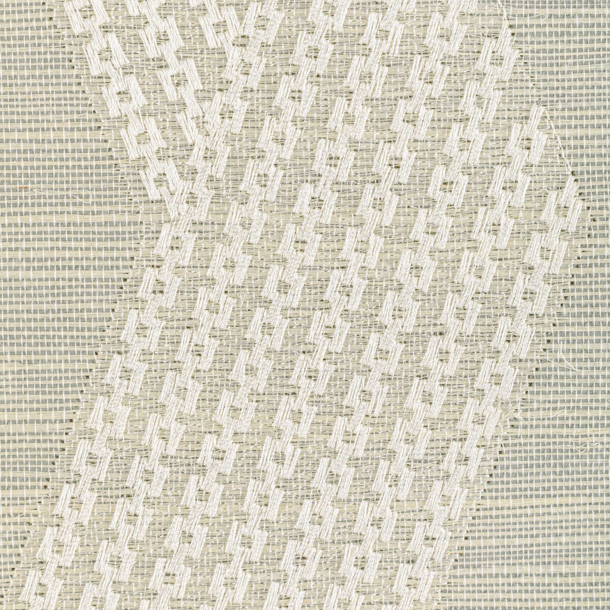 Chainlink Emb Sisal - Ice - KRAVET COUTURE Papel pintado