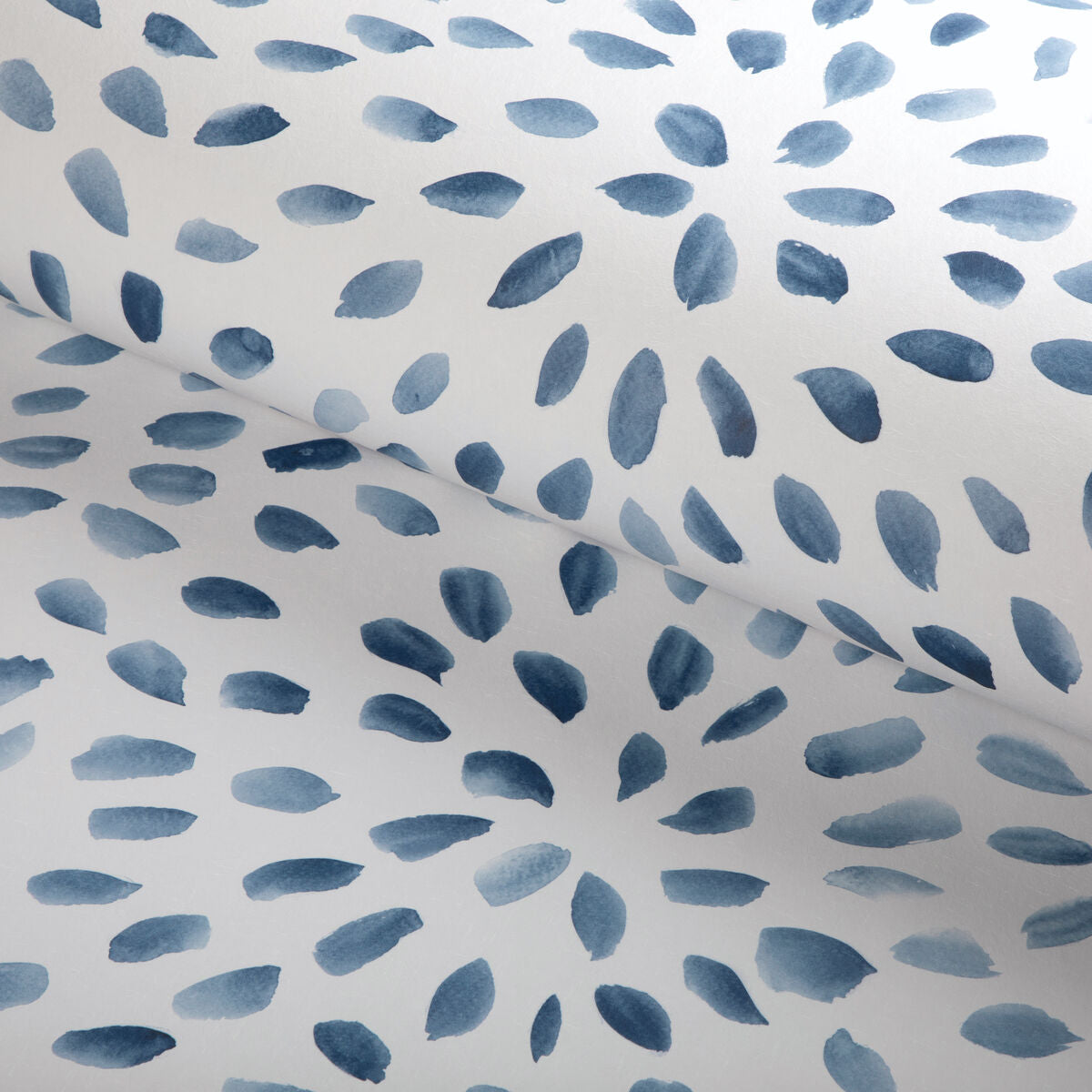 Petal Blossom Wp - Lapis - Kravet Couture Wallpaper