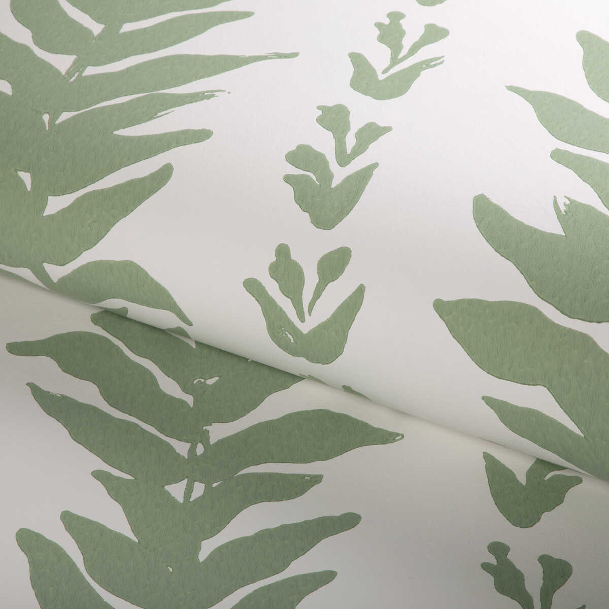 Climbing Leaves Wp - Sage - KRAVET COUTURE Wallpaper