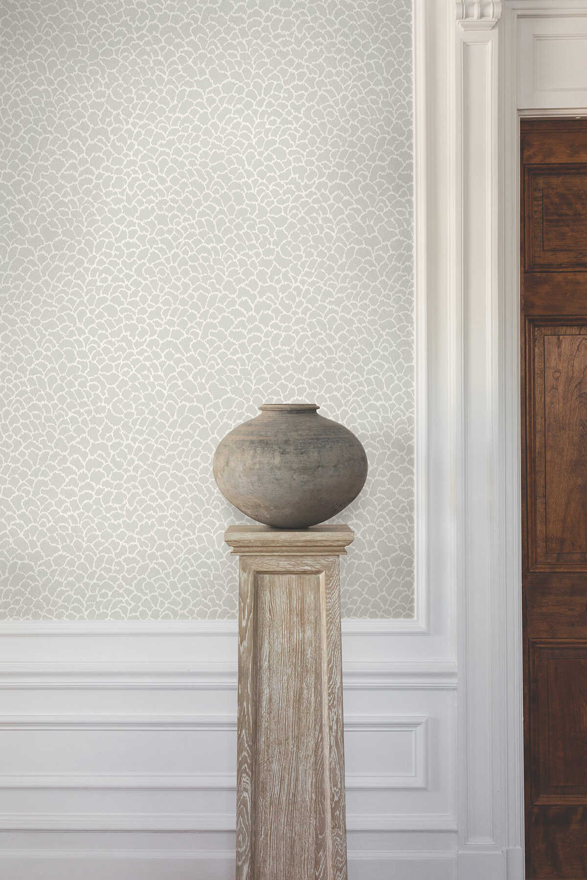 Kravet Design - W4281-11 - KRAVET DESIGN Wallpaper