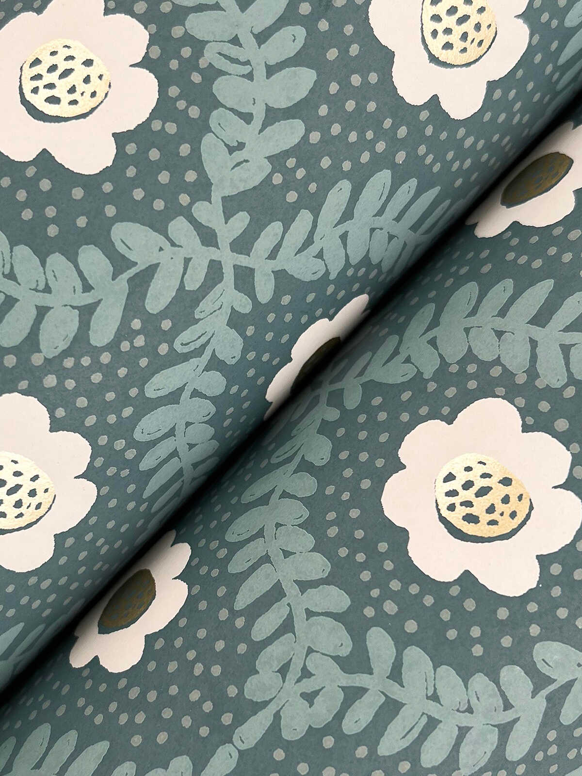 Kravet Design - W4292-135 - KRAVET DESIGN Wallpaper