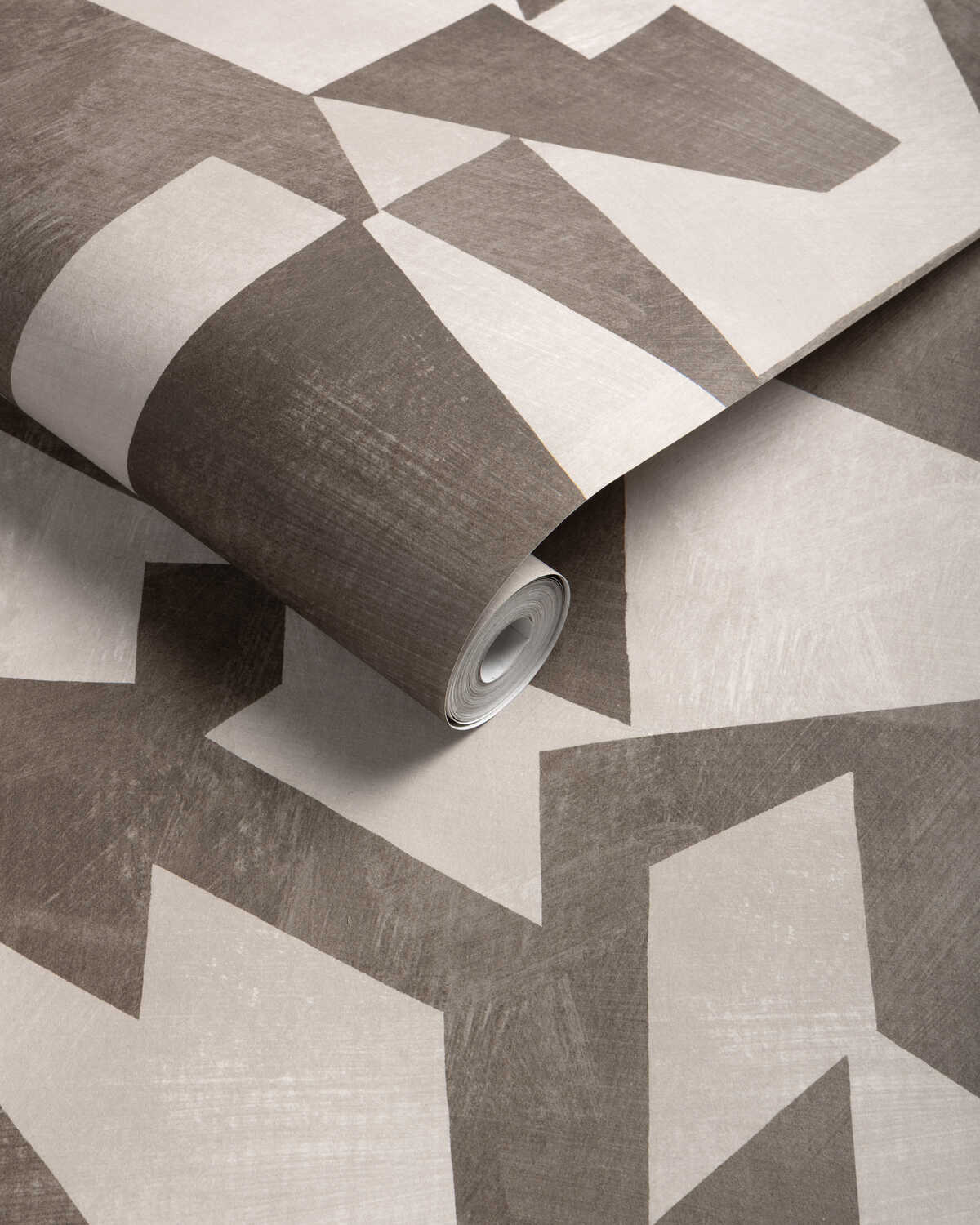 Shape Shifter - Truffle - KRAVET COUTURE Wallpaper