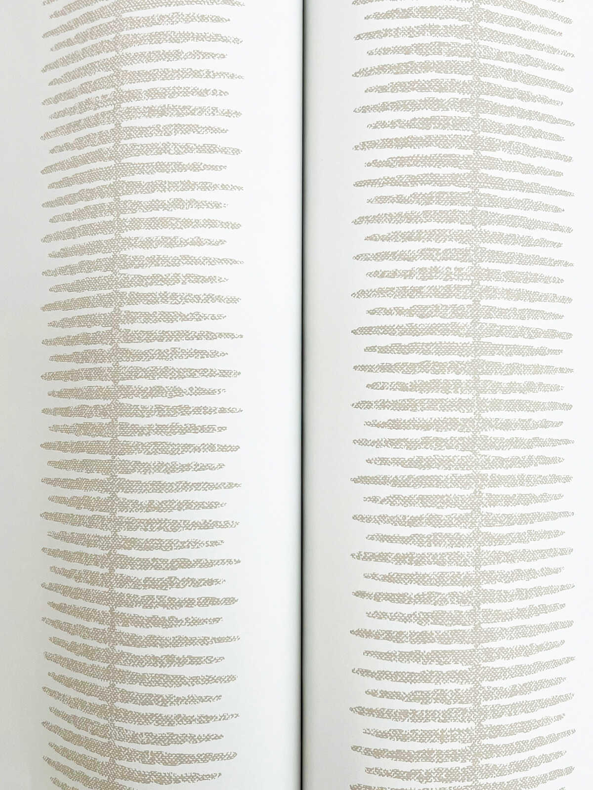 Kravet Design - W4407-11 - KRAVET DESIGN Wallpaper