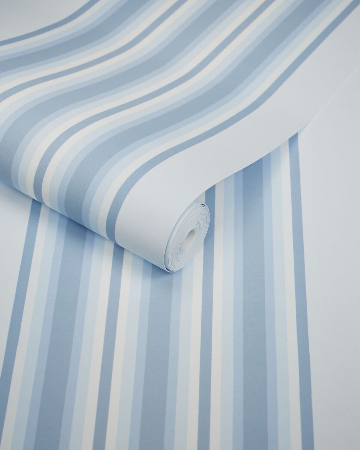 Stuart Stripe Wp - Blue Bay - Kravet Couture Wallpaper