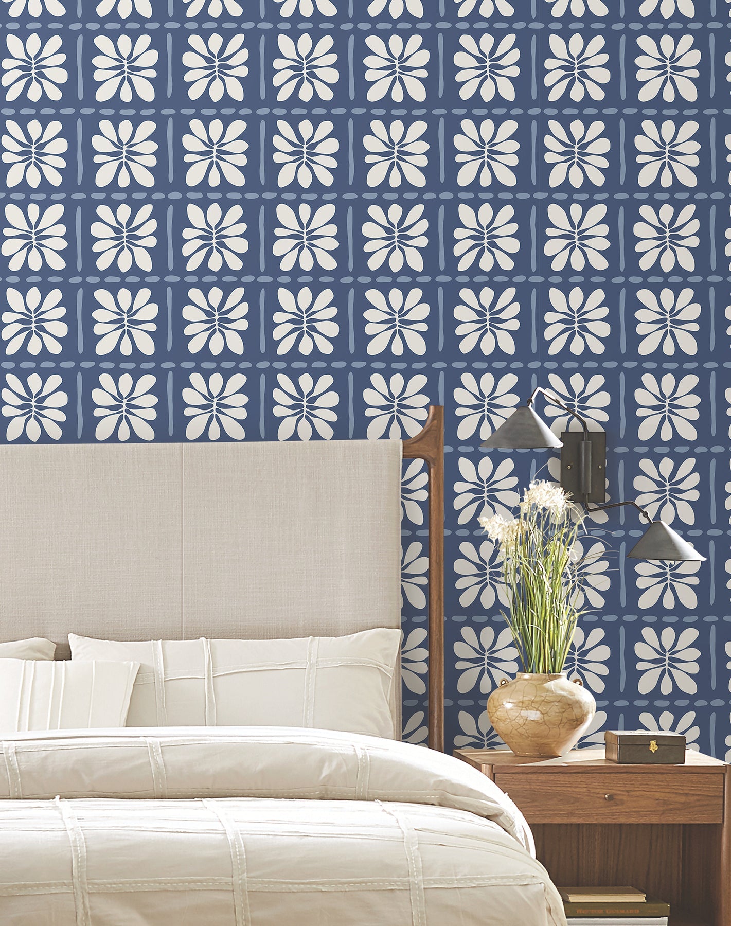 mimosa-fleur-wallpaper-ultramarine-york-wallcoverings-zm2807