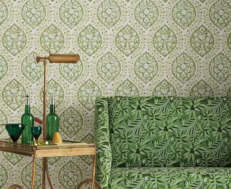 Les Rêves Marguerite Green/Ivory - Nina Campbell - NCW4304-01 Wallcovering