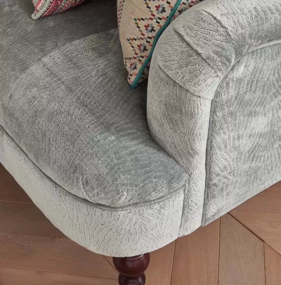 Parsa Gold - Nina Campbell - NCF4440-03 Fabric