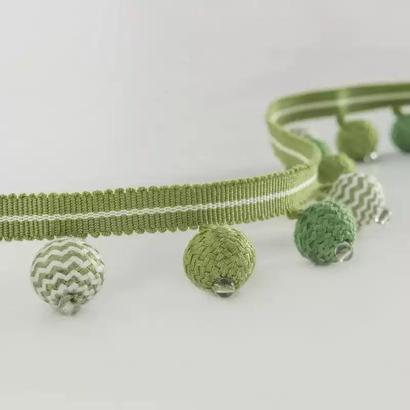 trianon-bauble-emeraldgreenivory-nina-campbell-nct512-04