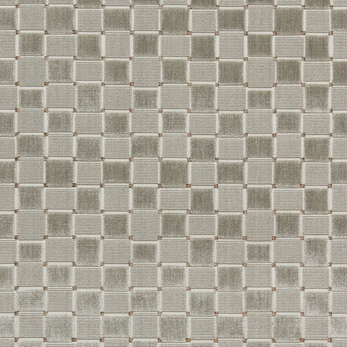 2019118110-levens-velvet-silver-lee-jofa