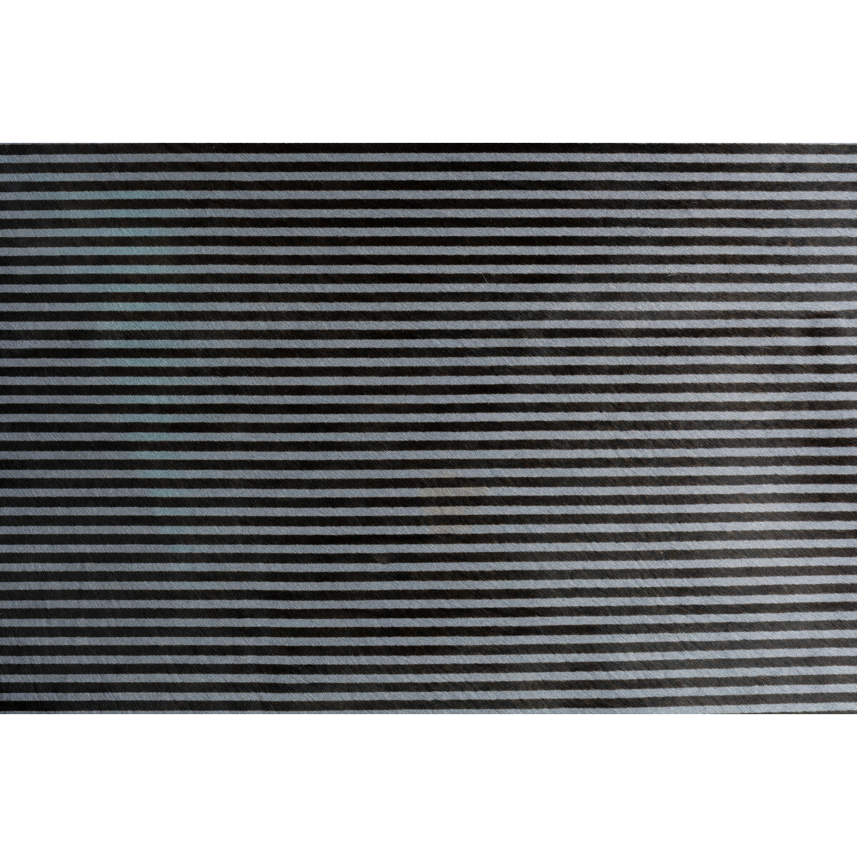 gwl-34021180-icon-greyblack-lee-jofa-modern
