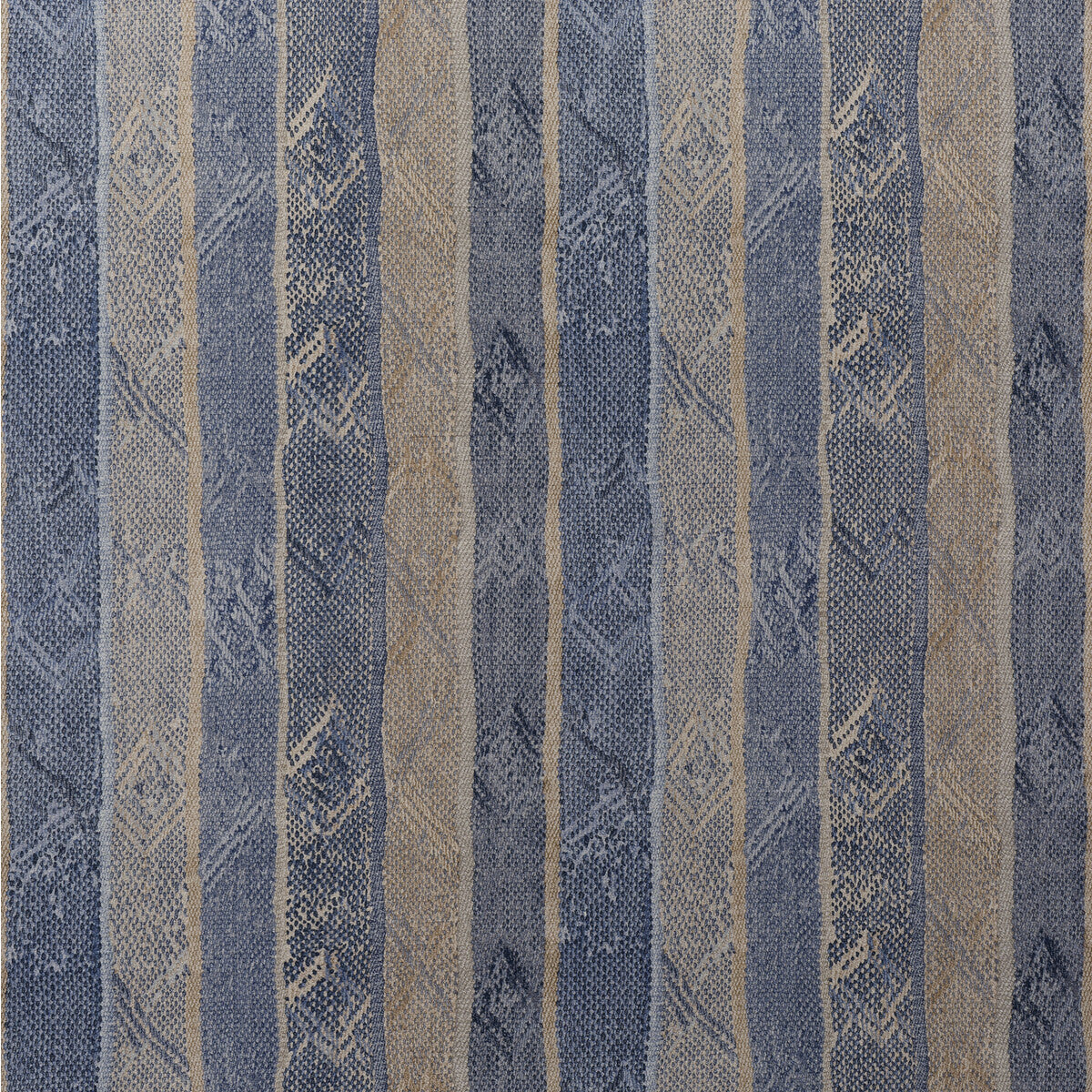 am1004786500-isthmus-denim-kravet-couture