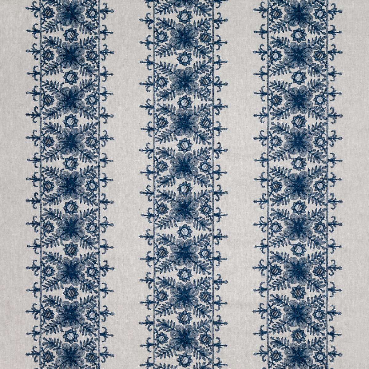 bfc-3684510-angelica-navy-lee-jofa - LEE JOFA Fabric