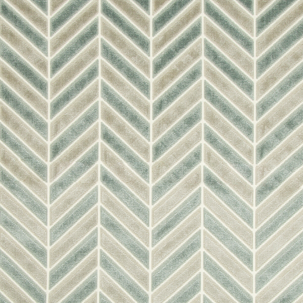 347795110-pinnacle-velvet-mineral-kravet-couture