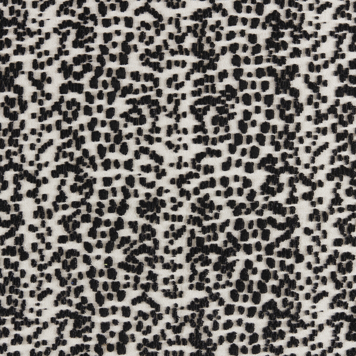 80251018110-les-touches-velvet-noir-brunschwig-fils